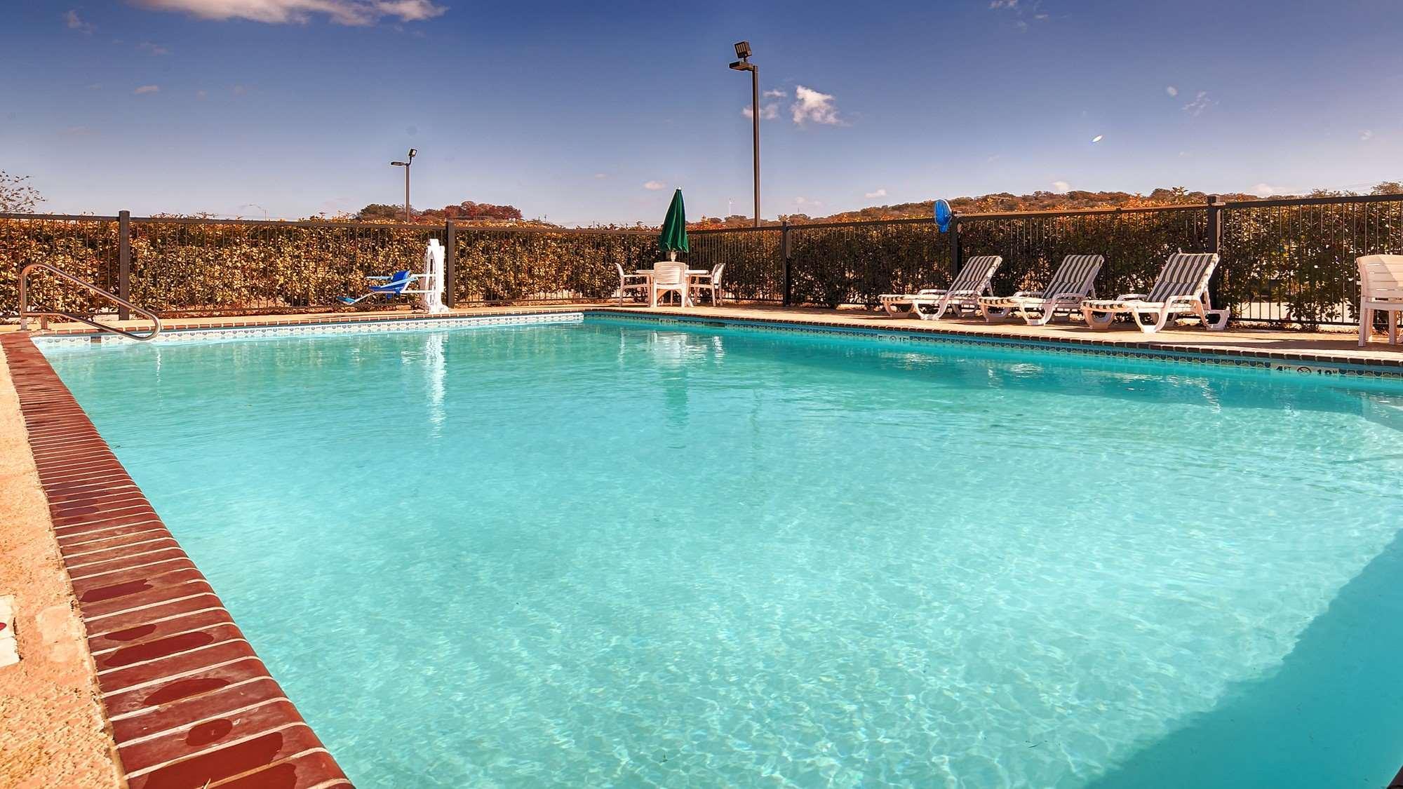 Best Western Plus Main Street Inn Brawley Екстер'єр фото