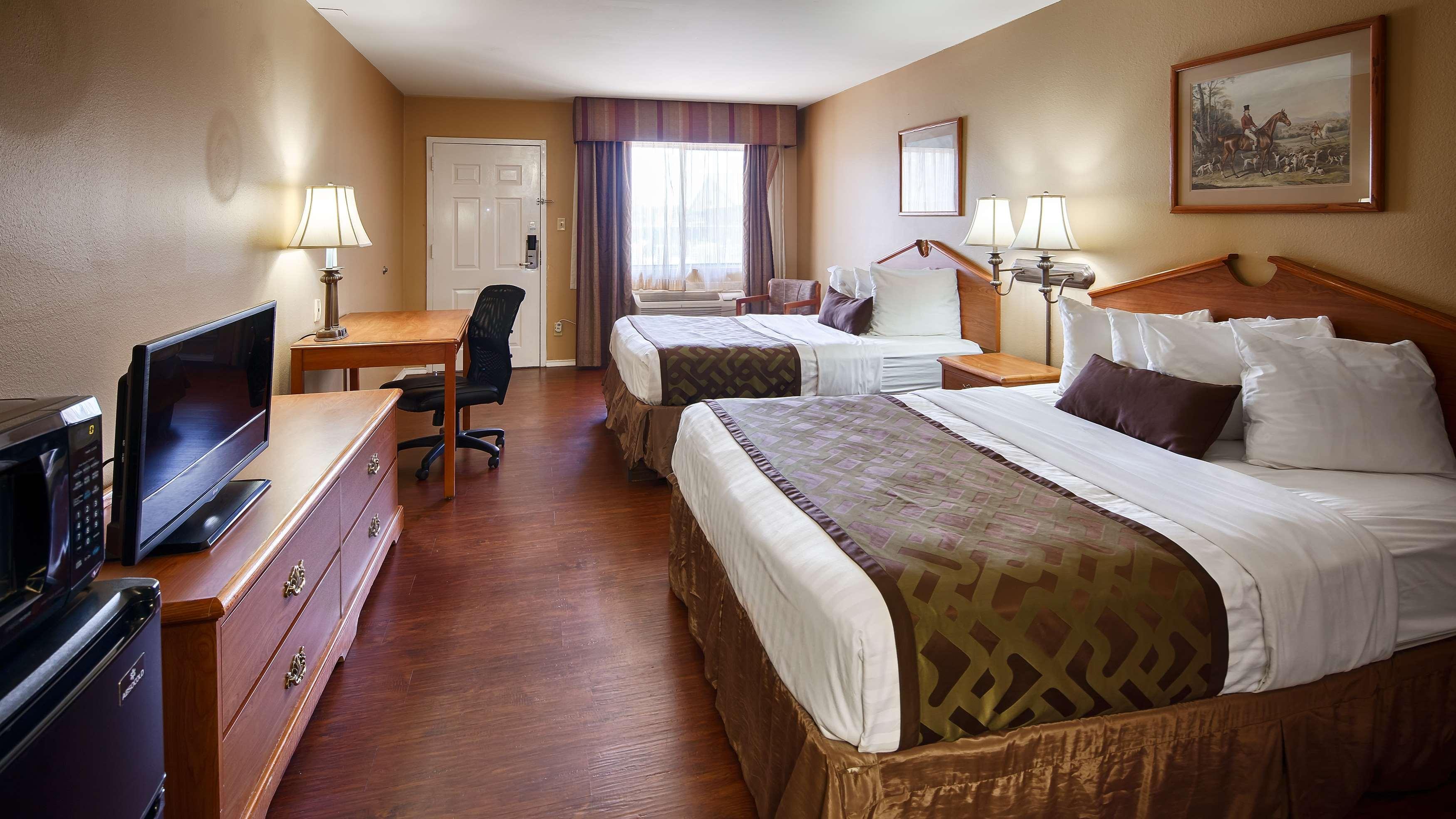 Best Western Plus Main Street Inn Brawley Екстер'єр фото