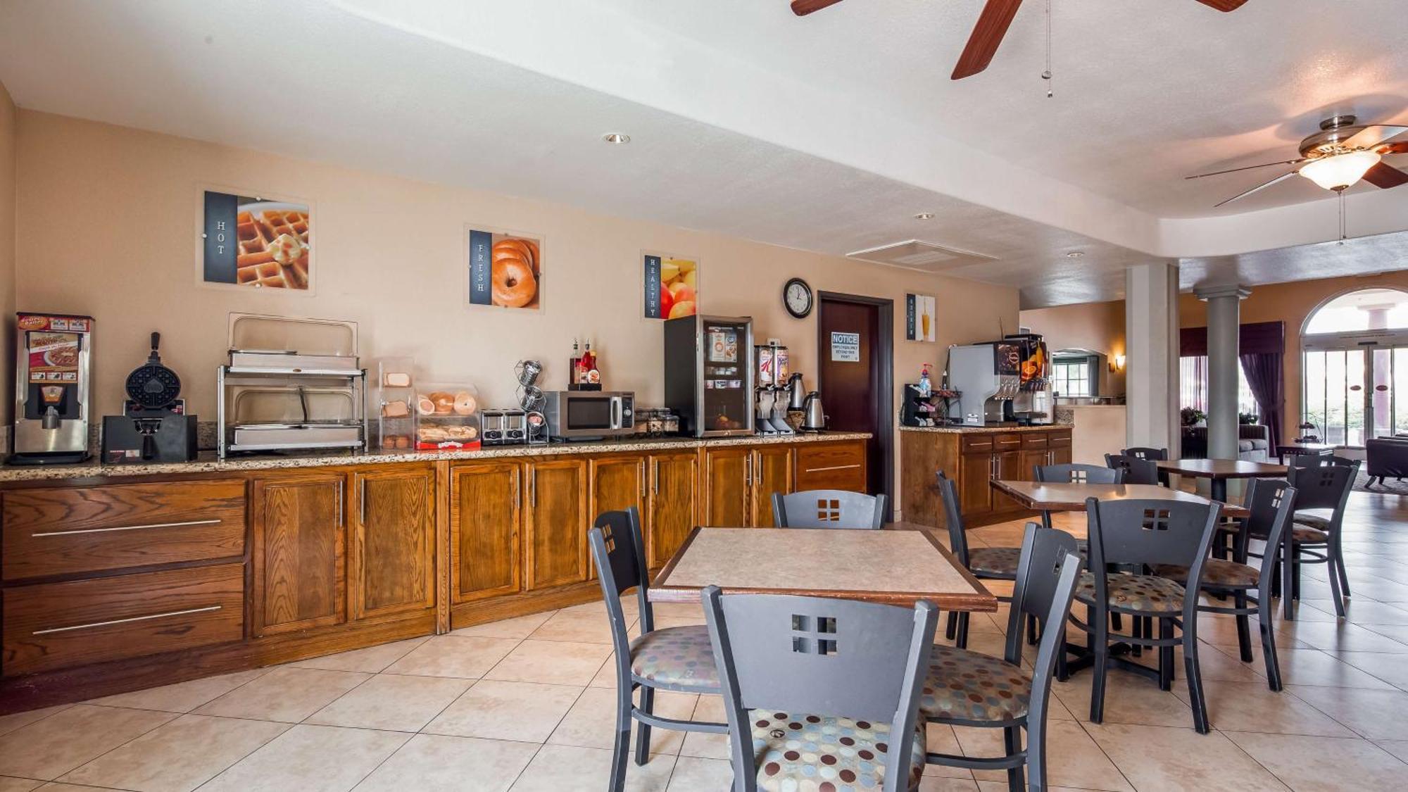 Best Western Plus Main Street Inn Brawley Екстер'єр фото