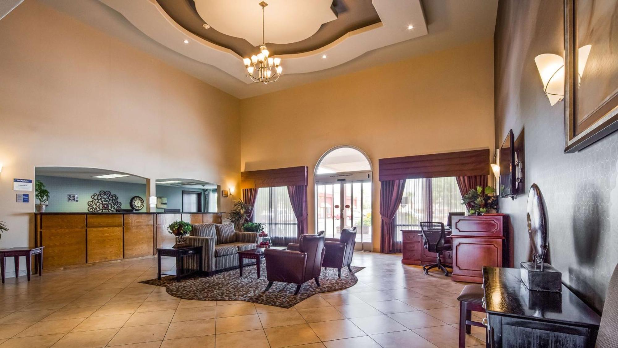 Best Western Plus Main Street Inn Brawley Екстер'єр фото