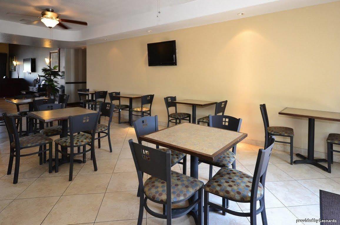 Best Western Plus Main Street Inn Brawley Екстер'єр фото