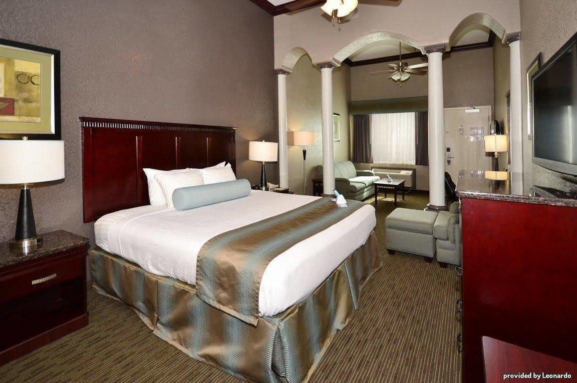 Best Western Plus Main Street Inn Brawley Екстер'єр фото